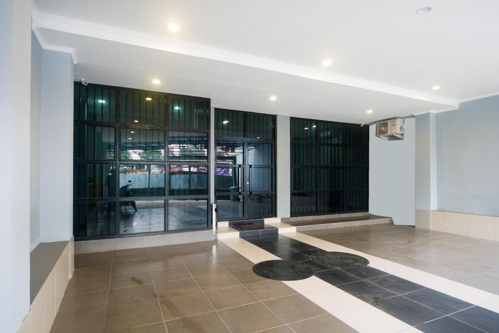 Super Oyo 3354 Homia Residence Mencil Exterior foto